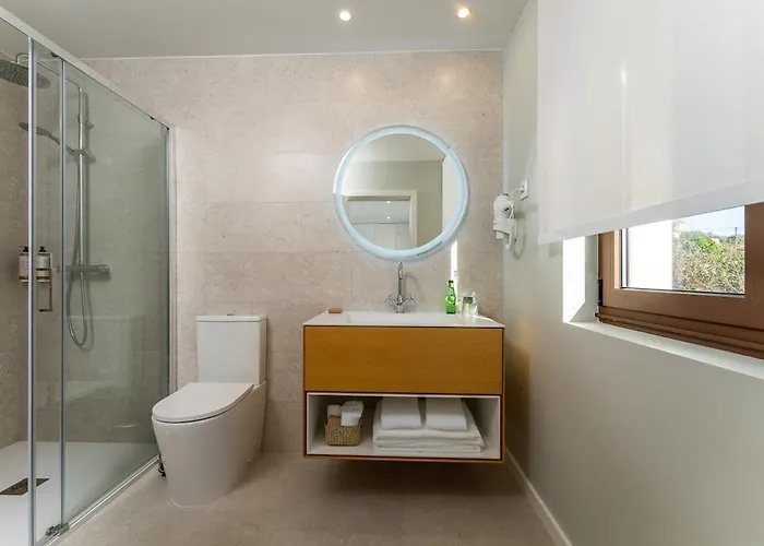 فيلة Lima View *